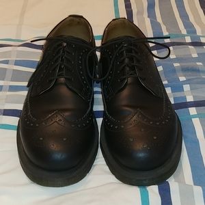 3989 Leather Brogue Shoes